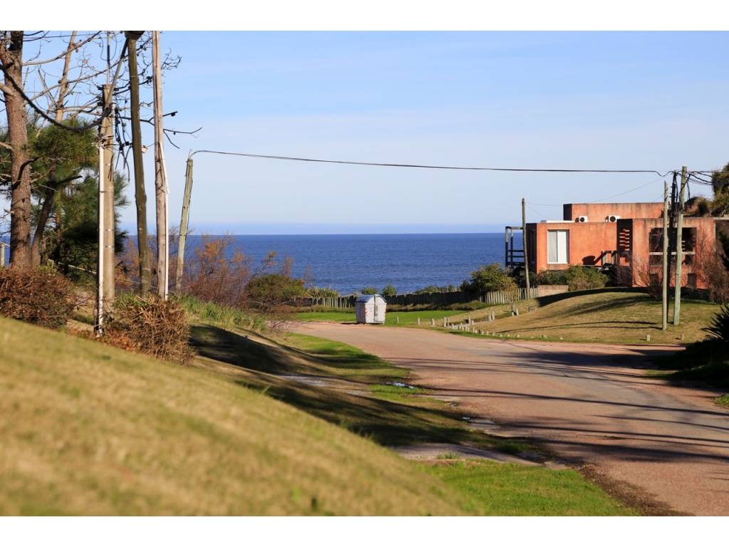 Venta  Punta del Este La Barra