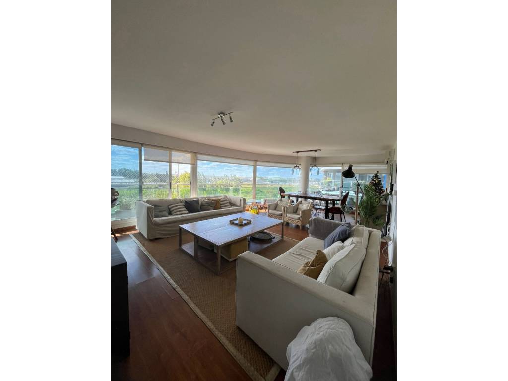 Venta  Montevideo Carrasco